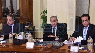 «الوزراء» يوافق على اتفاقية تمويل لشراء وتأهيل جرارات «السكة الحديد»