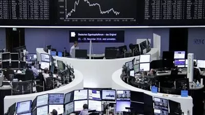 الأسهم الأوروبية تتراجع تحت ضغط القطاع المالي
