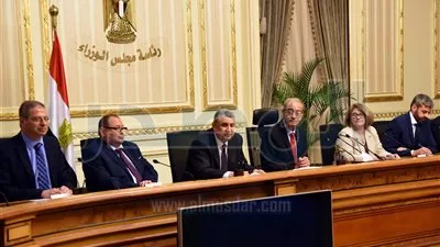 رئيس الوزراء يشهد فتح مظاريف مشروع إنشاء محطة كهرباء الحمراوين