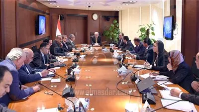 قطاع الأعمال العام يلتزم بسداد 25% من مديونية الكهرباء و10% للغاز