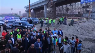 وزير النقل: تنفيذ 4 محاور على النيل فى أسوان وقنا بتكلفة 6,4 مليار جنيه