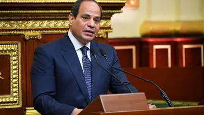 السيسي يؤدي اليمين الدستورية الآن في البرلمان 