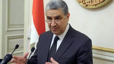 «الكهرباء» تضع حجر أساس محطة رياح جبل الزيت بقدرة 250 ميجاوات