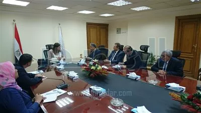 وزيرة التخطيط تناقش مع أمين 