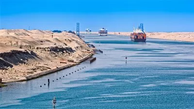 عبور 46 سفينة المجرى الملاحى لقناة السويس اليوم