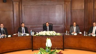 «خدمات البترول الجوية» تتعاقد  على شراء طائرتين هليكوبتر