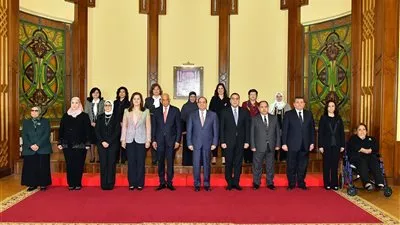 السيسي يلتقى سيدات مصريات بمناسبة الاحتفال بعيد المرأة المصرية