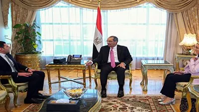 «اﻻتصاﻻت»: إتاحة خدمات الاستثمار رقمياً خلال النصف الأول من 2020