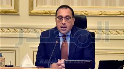 رئيس الوزراء يوجه بضبط الأسواق ومنع التلاعب بالأسعار