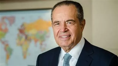 محمد لطفى منصور يتبرع بـ 50 مليون جنيه لوزارة الصحة 