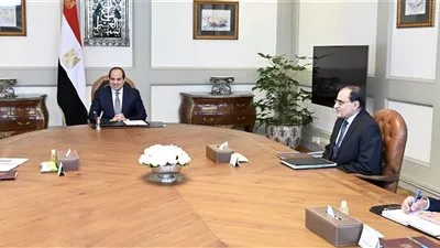 السيسى يوجه باستمرار العمل فى المشروعات القومية بأعلى درجات الوقاية
