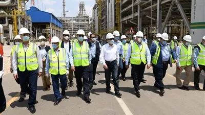 وزير البترول يتفقد التشغيل التجريبي النهائي لمجمع المصرية للتكرير بمسطرد