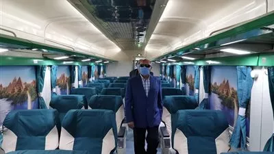 وزير النقل: وصول 33 عربة سكة حديد جديدة من روسيا.. يونيو المقبل