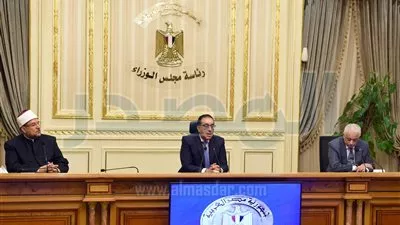 الحكومة: حظر التجول بعد العيد يبدأ 8 مساءً.. وعودة الأنشطة تدريجياً منتصف يونيو