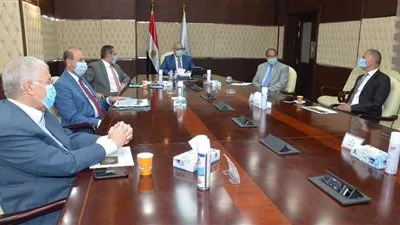 وزير الإسكان يتابع تنفيذ سد ومحطة «جوليوس نيريرى» الكهرومائية بتنزانيا
