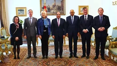 السيسي يبحث مع وفد فرنسي سبل تعزيز التعاون فى مختلف المجالات