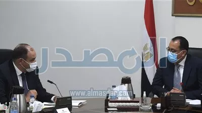 «مدبولي» يؤكد جاهزية الحكومة لإصدار الرخصة الذهبية للصناعات الاستراتيجية