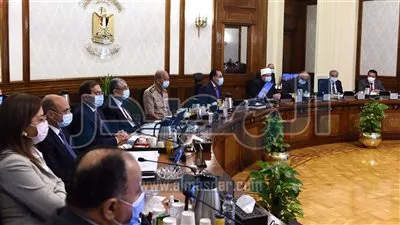 رئيس الوزراء: تنسيق يومي مع «المركزي» بشأن التحرك في عدد من المحاور الاقتصادية