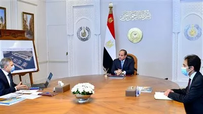 الرئيس السيسي يتابع مشروعات ونشاط هيئة قناة السويس