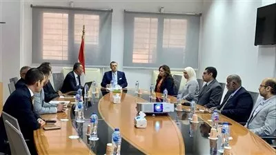 وزير السياحة والآثار يعقد اجتماعًا مع رئيس هيئة المتحف القومي للحضارة
