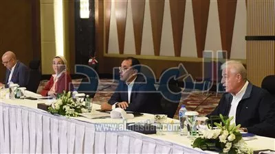 «مدبولي» يستكمل زيارته لشرم الشيخ بعرض تقديمي عن المشروعات الجاري تنفيذها بالمدينة