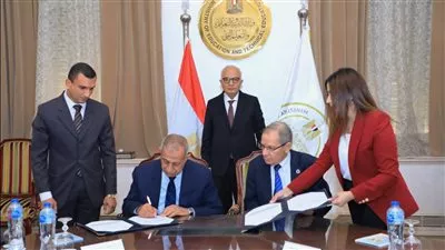 «التعليم» توقع بروتوكول تعاون مع الأكاديمية العربية للعلوم والتكنولوجيا 
