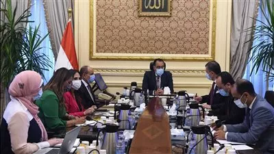 رئيس الوزراء يُتابع إجراءات تنشيط حركة السياحة الوافدة 