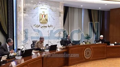 رئيس الوزراء يستعرض مسودة أجندة المؤتمر الاقتصادي