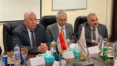 وزير الزراعة: توجيهات رئاسية بوضع استراتيجية متكاملة لتنمية الثروة السمكية في مصر 
