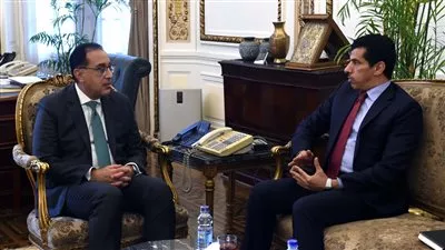 مدبولي: توجيهات رئاسية بتسهيل الإجراءات للقطريين المهتمين بالاستثمار في مصر