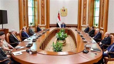 الرئيس السيسي يجتمع بأعضاء المجلس الأعلى للجهات والهيئات القضائية