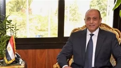 وزير الطيران يبحث فرص الاستثمار المصري الإماراتي فى مجال النقل الجوي