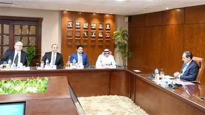 «الملا» يبحث مع مجموعة الخريف السعودية زيادة التعاون في أنشطة صناعة البترول 