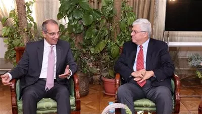 وزيرا التعليم العالي والاتصالات يتابعان مشروع ميكنة المُستشفيات الجامعية