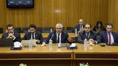 «اقتصادية قناة السويس» تناقش مع «ميرسك» و«سيمنز» تفاصيل مشروعات الوقود الأخضر