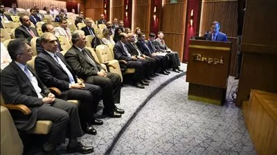 «الملا»: التحول لمصادر الطاقة منخفضة الكربون يحقق خفض مستمر فى تكلفة التشغيل