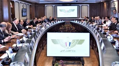 وزير الطيران يوجه بتقديم كافة التيسيرات وجودة الخدمات للمسافرين