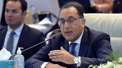 رئيس الوزراء يوجه بمنح أصحاب المصانع فرصة لتوفيق أوضاعهم