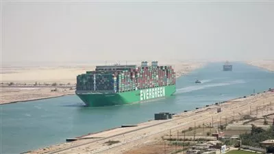 ارتفاع عائدات قناة السويس إلى 703.4 مليون دولار خلال شهر أكتوبر 