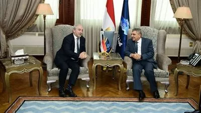 رئيس هيئة قناة السويس يبحث سبل التعاون مع المكتب الأمريكي للملاحة ABS 