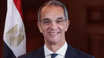 وزير الاتصالات يغادر إلى فرنسا للمشاركة في مؤتمر «فيفا تكنولوجي»