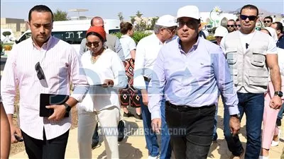 رئيس الوزراء يصل شرم الشيخ لمتابعة الاستعدادات النهائية لعقد قمة المناخ COP27