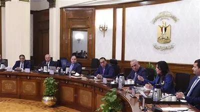 مدبولي يتابع الموقف التنفيذي للمشروعات وإنتقال الحكومة إلي العاصمة الإدارية