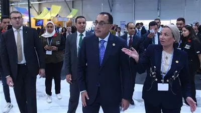 رئيس الوزراء يفتتح الجناح المصري بالمنطقة الزرقاء خلال مؤتمر المناخ
