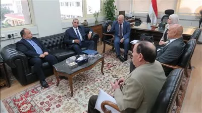 وزير المالية يوجه «الضرائب» بتشكيل لجنة لدراسة تخوفات المحامين من الفاتورة الإلكترونية