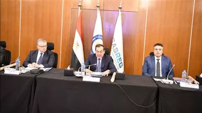 طارق الملا: صناعة البترول والغاز شهدت تغيرات وتحديات كبيرة خلال السنوات الماضية