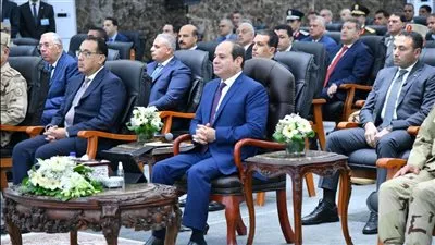 الرئيس السيسي: الدولة تعمل على توفير مليون فرصة عمل سنويًا