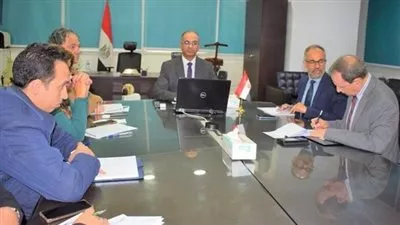 «الإسكان» تتابع مع البنكين الدولي والآسيوي مشروعات الصرف الصحي المستدامة