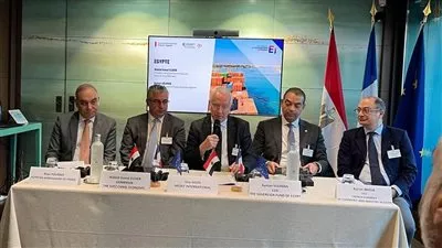 رئيس اقتصادية قناة السويس يشارك في منتدى «طرق الأبواب» المصري الفرنسي