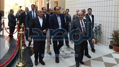  رئيس الوزراء يتفقد أعمال تطوير مجمع المحاكم بمدينة السويس